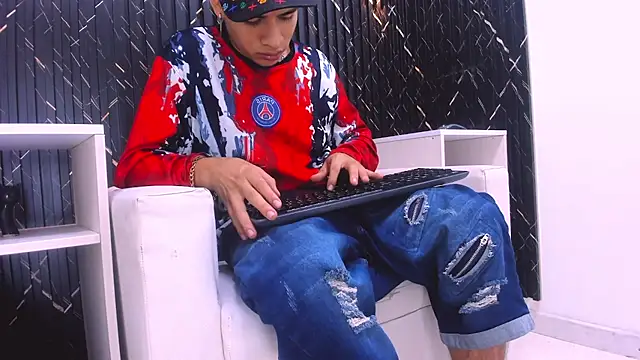 Lian Jacob online show from May 2026 07:23:02 PM