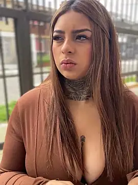 ScarlettRose Pink online show from April 2026 05:59:01 PM