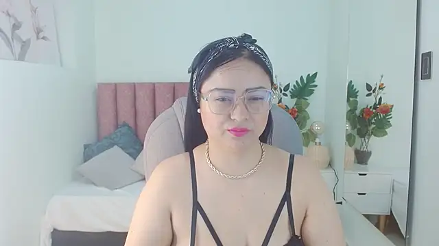 hanne monroe online show from April 2026 12:18:02 PM