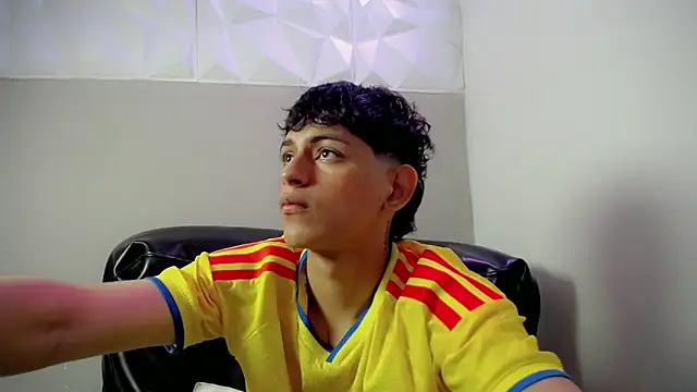 Yosepp cum online show from April 2026 03:41:01 AM