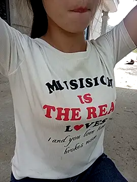 Ngocnga2 online show from April 2026 07:02:02 AM