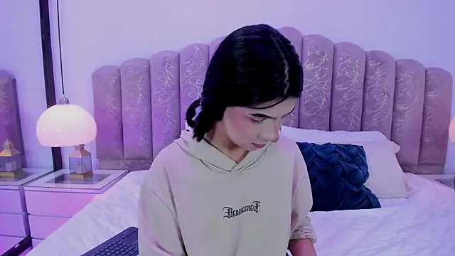 Snapshot of Channel_sofia chatting on May 2026 03:15:01 AM Channel sofia online show from May 2026 03:15:01 AM