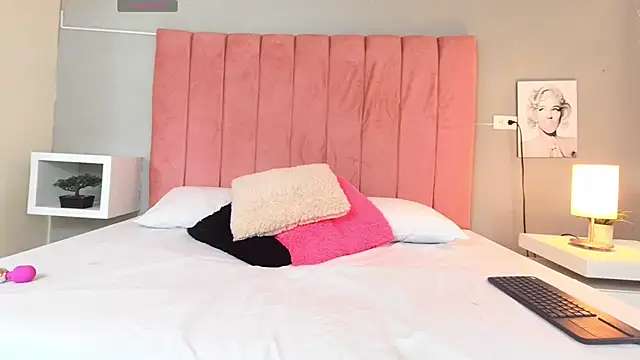 KARINA RUBY online show from April 2026 07:39:02 PM