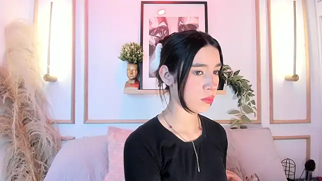 Snapshot of Nanami_ chatting on May 2026 01:05:01 PM Nanami online show from May 2026 01:05:01 PM