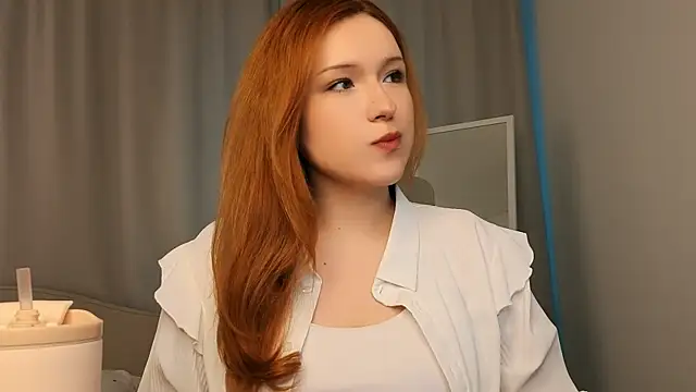 Snapshot of flaremoon chatting on April 2026 01:09:02 PM flaremoon online show from April 2026 01:09:02 PM