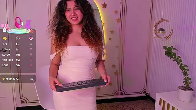 alexa cutte  online show from April 2026 12:29:02 PM