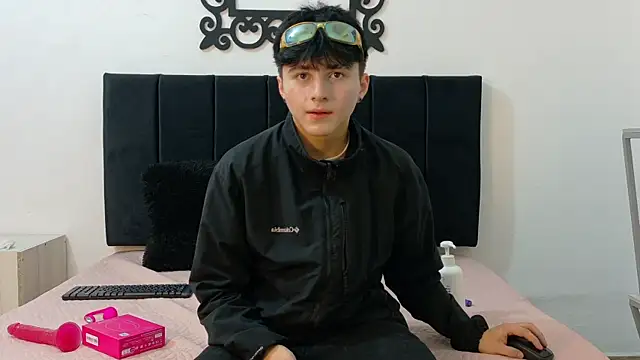 LunayDream online show from June 2026 11:59:01 AM