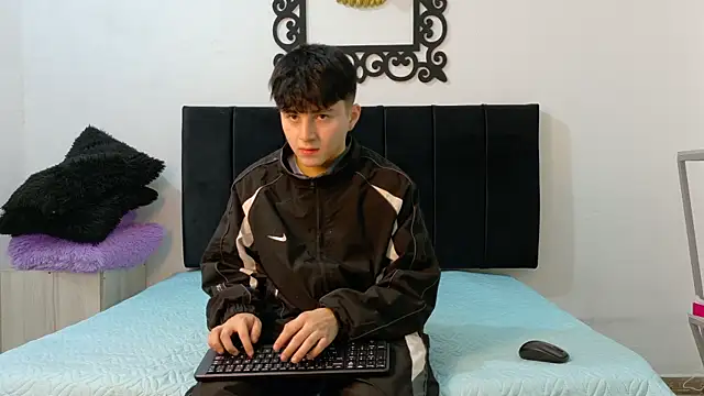 LunayDream online show from June 2026 11:35:02 AM