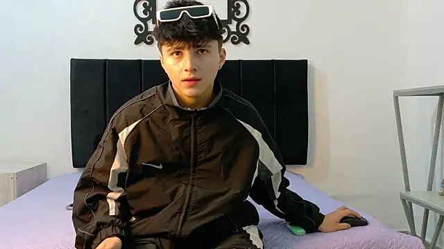 LunayDream online show from June 2026 11:59:01 AM