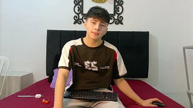 LunayDream online show from July 2026 11:47:02 AM