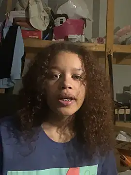 emaluvv online show from April 2026 01:16:02 AM