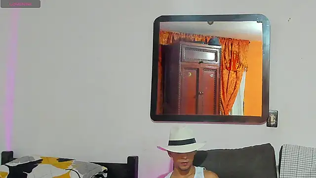Snapshot of Teo_Rave chatting on June 2026 02:18:02 AM Teo Rave online show from June 2026 02:18:02 AM