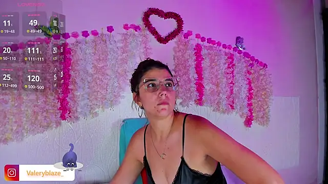 Snapshot of ValeryBlaze_ chatting on June 2026 07:04:02 PM ValeryBlaze online show from June 2026 07:04:02 PM