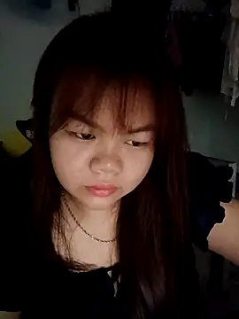 Truxcy1 online show from May 2026 10:37:02 PM