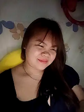 Truxcy1 online show from May 2026 01:33:01 AM