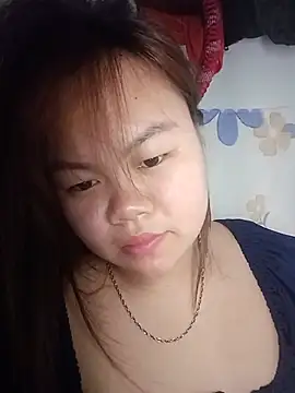 Truxcy1 online show from May 2026 05:08:01 PM