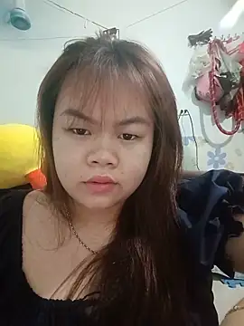 Truxcy1 online show from May 2026 03:20:01 PM