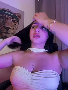 IsabellaNoir  online show from May 2026 11:54:01 PM