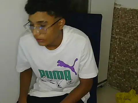 black jeanss online show from April 2026 07:50:02 PM