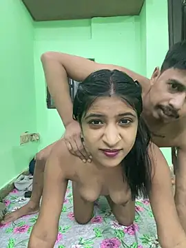Snapshot of hot-couple-0 chatting on May 2026 03:20:02 PM hot-couple-0 online show from May 2026 03:20:02 PM