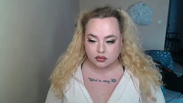 sweetvlada online show from April 2026 02:33:01 PM