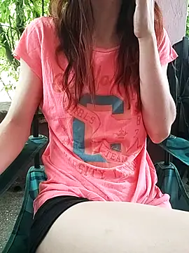 Snapshot of Kedicikkonyya chatting on July 2026 10:44:01 AM Kedicikkonyya online show from July 2026 10:44:01 AM