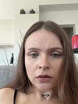 HelgaCc online show from April 2026 12:55:02 PM