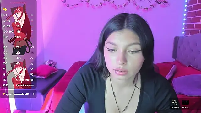isabella monntolvo online show from April 2026 08:00:02 PM