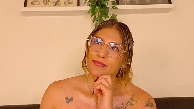 LiaaMoretti   online show from July 2026 02:53:02 AM