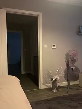 Poppylooloo online show from July 2026 07:05:02 PM