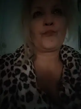 Divineblond online show from February 2026 03:11:02 PM