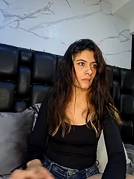 AshleyyHall online show from July 2026 08:33:02 PM
