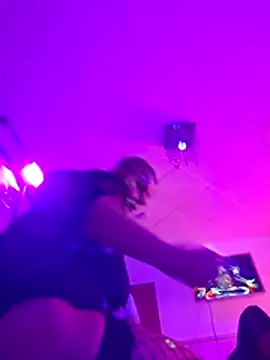 KingaCookies online show from April 2026 12:08:01 AM