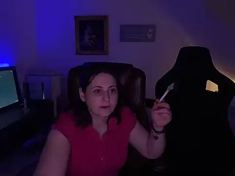 evelina danielle online show from April 2026 11:28:01 PM