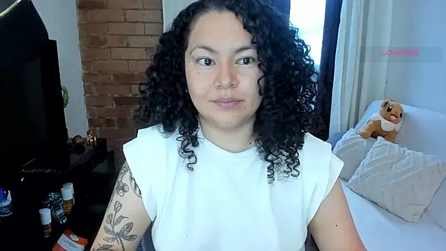 Snapshot of MissBronte chatting on June 2026 10:59:01 PM MissBronte online show from June 2026 10:59:01 PM