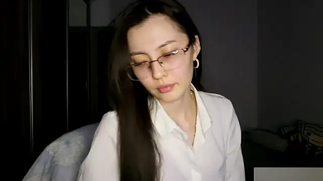AshleyTropiano online show from May 2026 03:29:01 PM