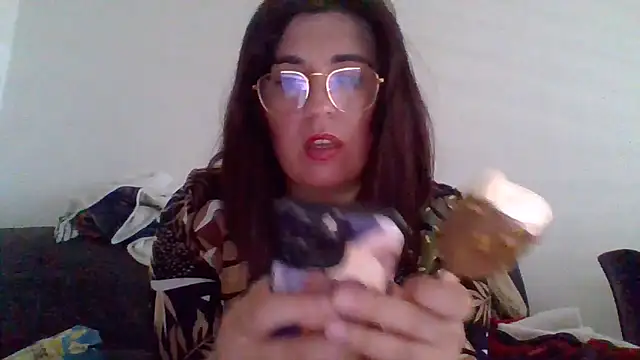 miss16 online show from April 2026 12:54:01 PM