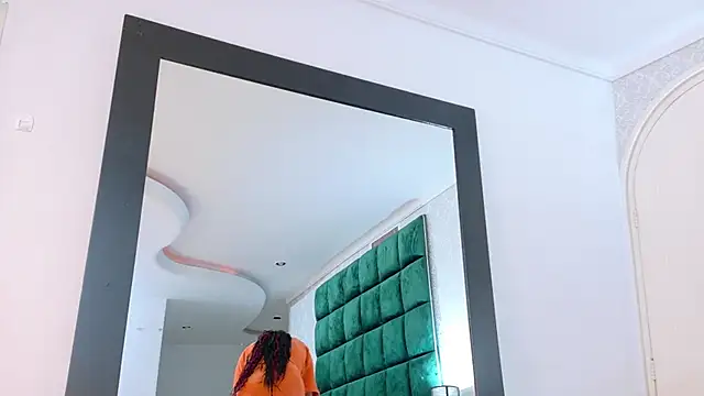 Elektradoll1 online show from June 2026 11:57:01 AM