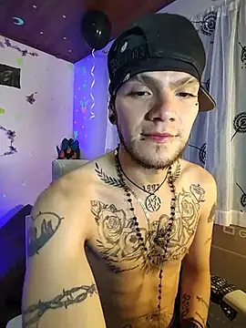 FonixXBelialX online show from May 2026 12:28:02 AM