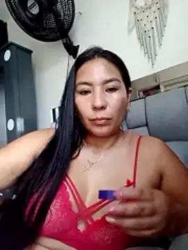 Snapshot of Angelsashaa07 chatting on May 2026 07:37:02 PM Angelsashaa07 online show from May 2026 07:37:02 PM