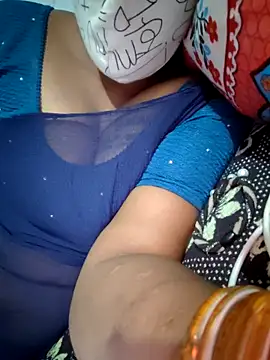 Tamil Hot HoneyBee online show from June 2026 06:52:02 AM