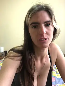 justef09 online show from June 2026 05:45:02 PM