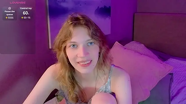 Snapshot of Emily_Cartex chatting on June 2026 05:38:02 AM Emily Cartex online show from June 2026 05:38:02 AM