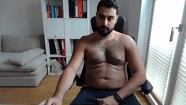 Voyagercam online show from July 2026 04:58:02 PM