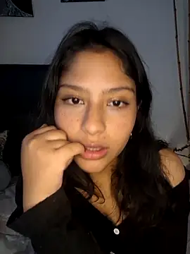 vaioletpoet online show from June 2026 05:39:01 PM