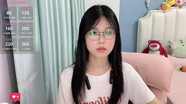 Snapshot of Luna-666 chatting on July 2026 02:02:01 PM Luna-666 online show from July 2026 02:02:01 PM