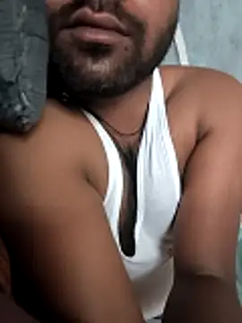 akhi 9899 online show from May 2026 05:46:01 AM