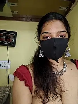 Snapshot of vanika2000 chatting on July 2026 04:37:02 AM vanika2000 online show from July 2026 04:37:02 AM