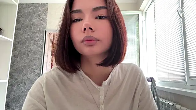 MarylnMonnier online show from May 2026 08:20:01 AM