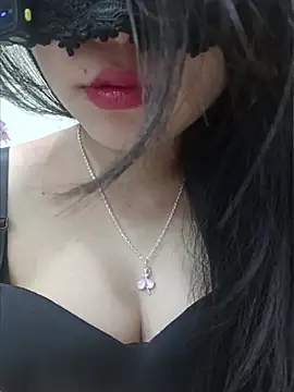 Snapshot of silkyhairs chatting on July 2026 07:05:02 PM silkyhairs online show from July 2026 07:05:02 PM